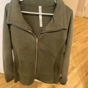 Lululemon zip up jacket, only worn a couple of times.